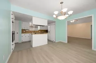 13206 Sharpbill Dr, Houston, TX 77083 - Photo 16