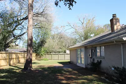 819 Walbrook Drive, Houston, TX 77062 - Photo 12