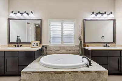 3 Tiburon Court, Spring, TX 77389 - Photo 16