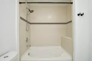 5925 Almeda Rd, Houston, TX 77004 - Photo 14