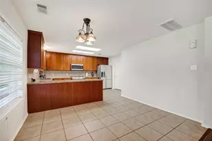 12042 Clear Brook Oak St, Houston, TX 77089 - Photo 14