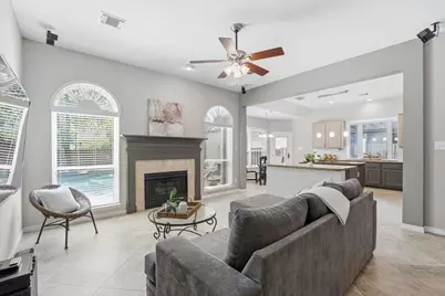 23 Sparklewood Place, The Woodlands, TX 77381 - Photo 8