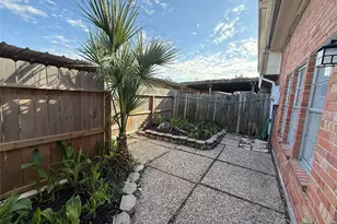 14309 Misty Meadow Ln, Houston, TX 77079 - Photo 4