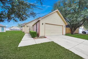 1610 7th St, Hempstead, TX 77445 - Photo 1