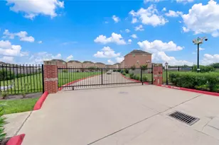 11603 Main Cedar Dr, Houston, TX 77025 - Photo 26