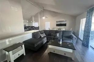 129 April Point Dr N, Conroe, TX 77356 - Photo 2