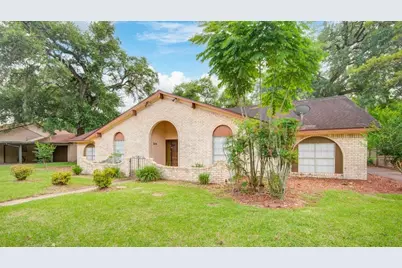 204 Nasturtium Street, Lake Jackson, TX 77566 - Photo 4