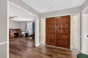 204 Nasturtium St, Lake Jackson, TX 77566 - Photo 6