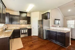 4 Lobo, Angleton, TX 77515 - Photo 10