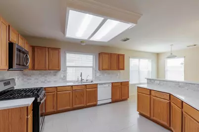 8143 Solara Bend, Houston, TX 77083 - Photo 6