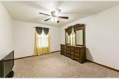 221 N Hagerman Street, Houston, TX 77011 - Photo 20