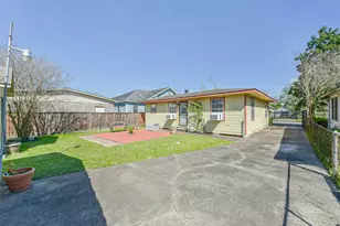 221 N Hagerman St, Houston, TX 77011 - Photo 30