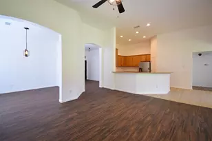 34 S Rambling Ridge Pl, Conroe, TX 77385 - Photo 14