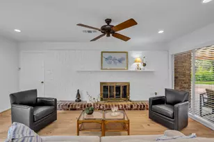 10127 Hazelhurst Dr, Houston, TX 77043 - Photo 30
