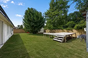 6910 Bintliff Blvd, Houston, TX 77074 - Photo 24