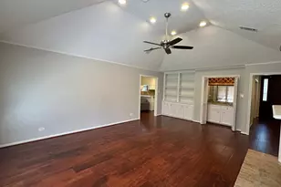11527 Cedar Creek Dr, Houston, TX 77077 - Photo 16