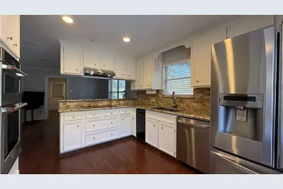 11527 Cedar Creek Drive, Houston, TX 77077 - Photo 12