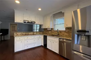 11527 Cedar Creek Dr, Houston, TX 77077 - Photo 12