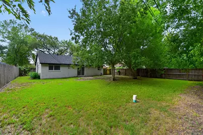 3318 Ripplebrook Drive, Houston, TX 77045 - Photo 28