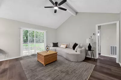 3318 Ripplebrook Drive, Houston, TX 77045 - Photo 8