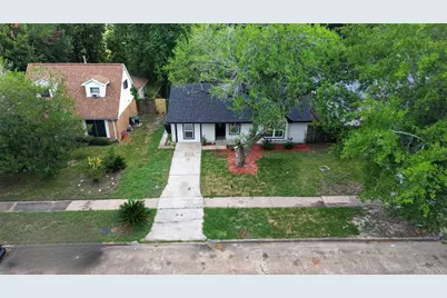 3318 Ripplebrook Drive, Houston, TX 77045 - Photo 4