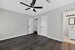 3318 Ripplebrook Dr, Houston, TX 77045 - Photo 20