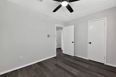 3318 Ripplebrook Drive, Houston, TX 77045 - Photo 26