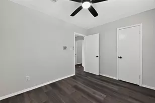 3318 Ripplebrook Dr, Houston, TX 77045 - Photo 26