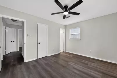 3318 Ripplebrook Drive, Houston, TX 77045 - Photo 22