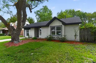 3318 Ripplebrook Dr, Houston, TX 77045 - Photo 2