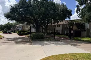 8367 Nairn St, Houston, TX 77074 - Photo 12
