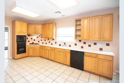 8615 Mile Run Road, Humble, TX 77346 - Photo 8