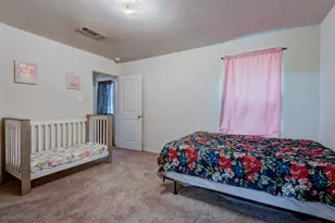 2422 Fallen Pine Ln, Houston, TX 77088 - Photo 14