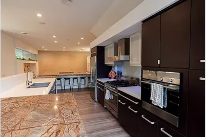 4904 S Shepherd Drive S, Houston, TX 77098 - Photo 16