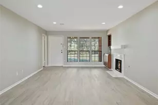 200 Panorama Dr, Conroe, TX 77304 - Photo 6