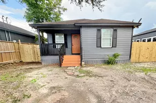7902 Bowen St, Houston, TX 77051 - Photo 2