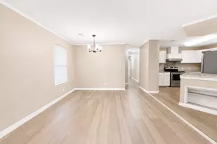 7902 Bowen St, Houston, TX 77051 - Photo 4