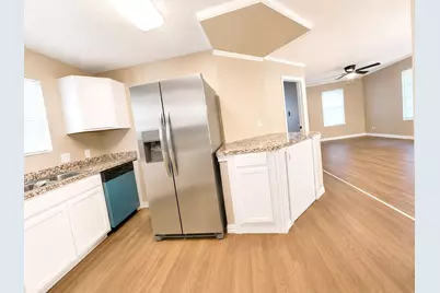 7902 Bowen Street, Houston, TX 77051 - Photo 6