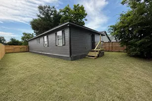 7902 Bowen St, Houston, TX 77051 - Photo 18