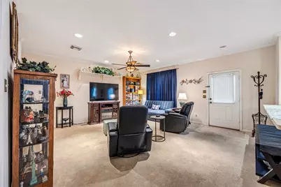 659 Chateau Woods Parkway Drive, Conroe, TX 77385 - Photo 6