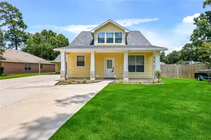 659 Chateau Woods Pkwy Dr, Conroe, TX 77385 - Photo 1