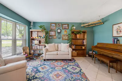 9314 Vickijohn Drive, Houston, TX 77031 - Photo 2