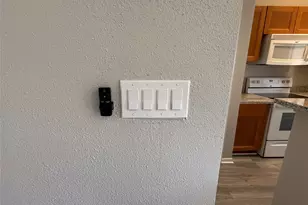 7575 Cambridge St, Houston, TX 77054 - Photo 10