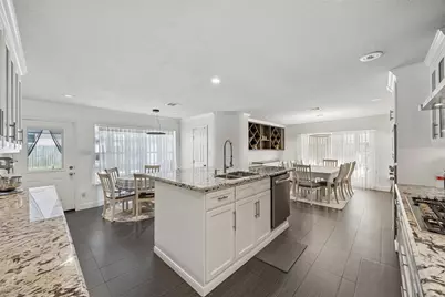 5535 S Braeswood Boulevard, Houston, TX 77096 - Photo 16