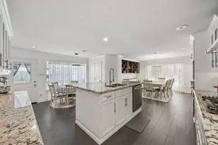 5535 S Braeswood Blvd, Houston, TX 77096 - Photo 16