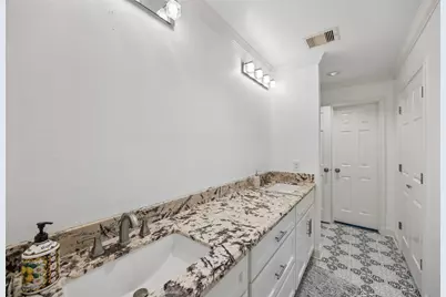 5535 S Braeswood Boulevard, Houston, TX 77096 - Photo 22