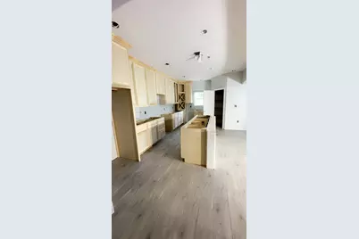 390 N Linnwood, Woodbranch, TX 77357 - Photo 4