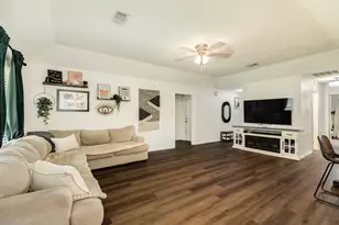 112 Papaya St, Lake Jackson, TX 77566 - Photo 8