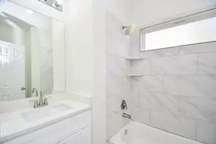 2811 Pne Est Ln, Houston, TX 77014 - Photo 26