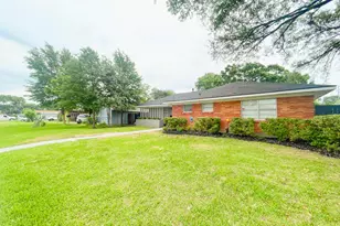 8423 Glen Valley Dr, Houston, TX 77061 - Photo 46